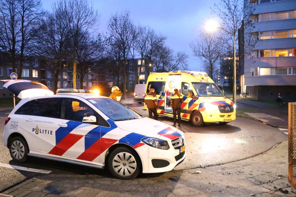 Ongeval tussen bezorgscooter en fietster