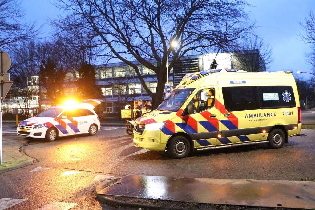 Ongeval tussen bezorgscooter en fietster