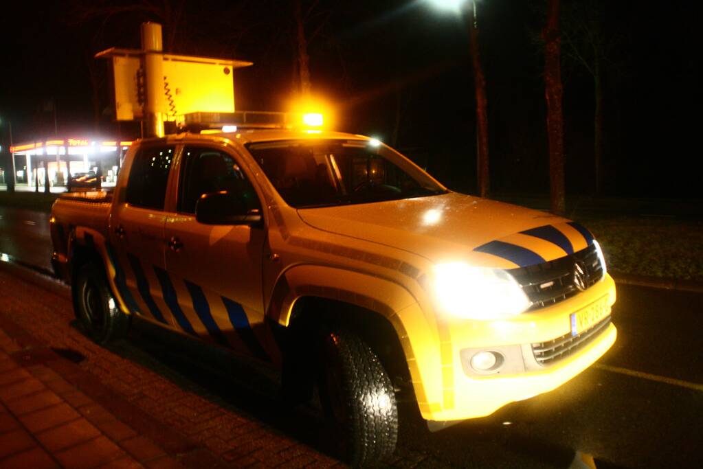 Bestuurder spoorloos na aanrijding met vrachtwagen