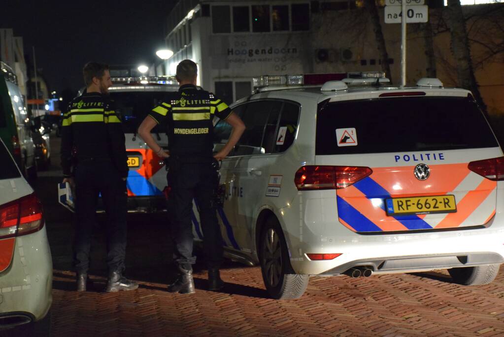 Grote politie inzet voor mogelijk steekincident