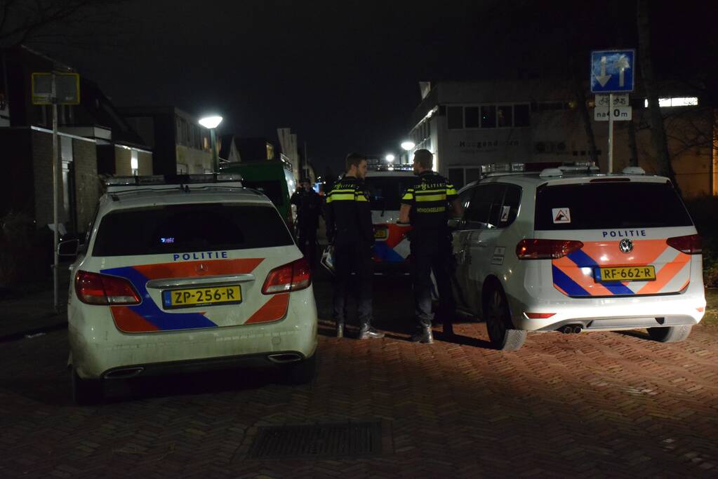 Grote politie inzet voor mogelijk steekincident