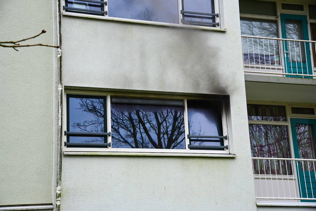 Meerdere flatwoningen ontruimd door brand