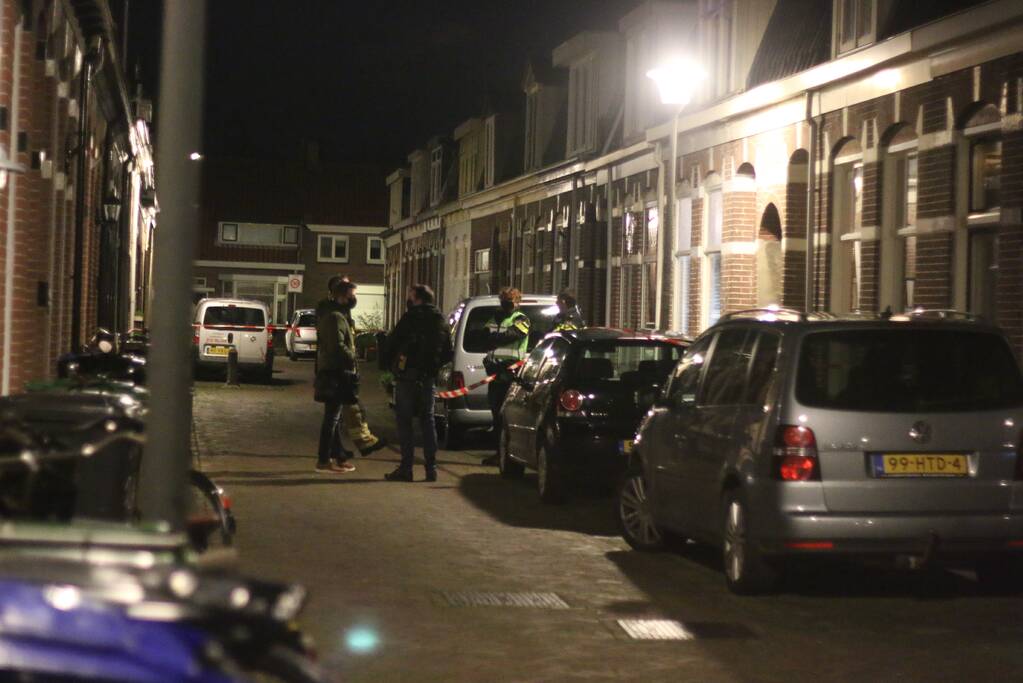 Recherche doet onderzoek naar incident in woning