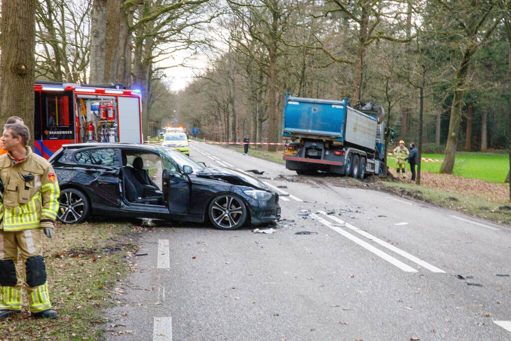 Ernstig ongeval tussen vrachtwagen en personenauto
