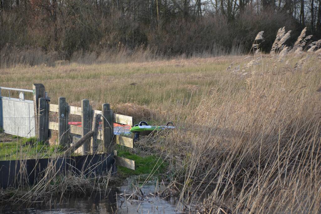 Kitesurfer in de problemen op meer Groote Wielen