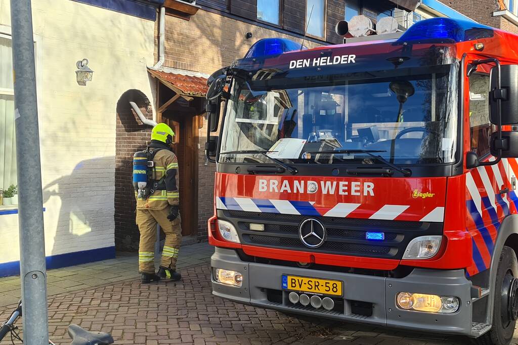 Schoorsteenbrand in Van Galenbuurt buurt snel gedoofd