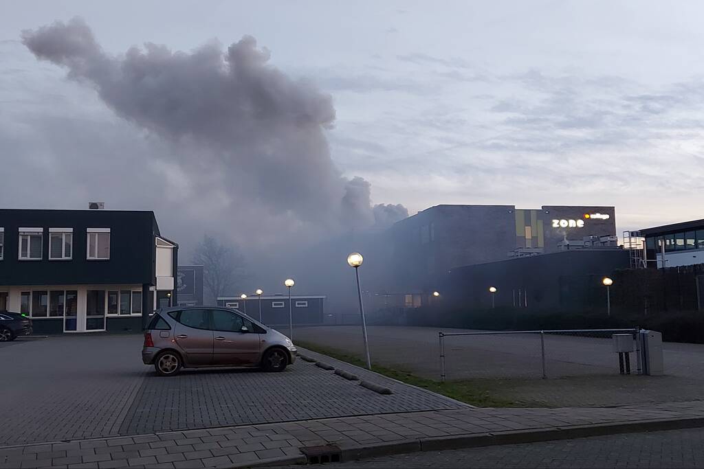 Grote brand in Zone College