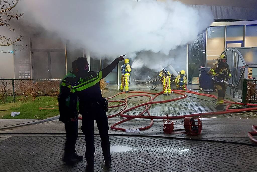 Grote brand in Zone College