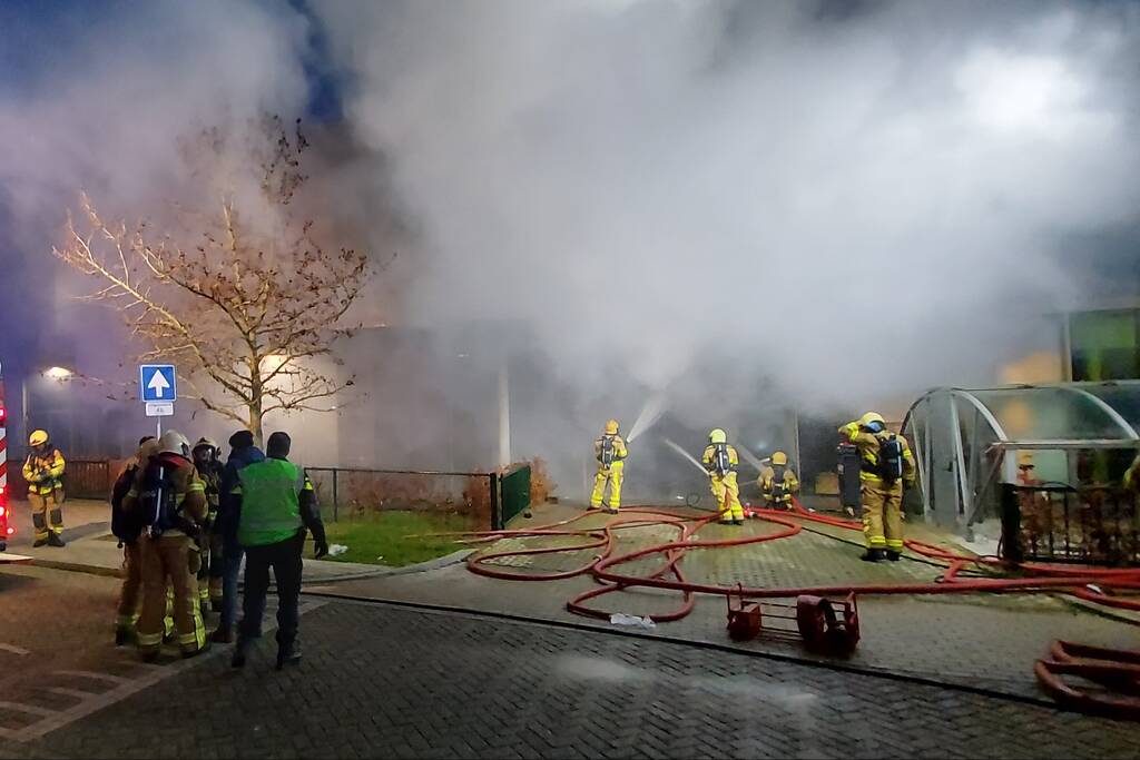 Grote brand in Zone College