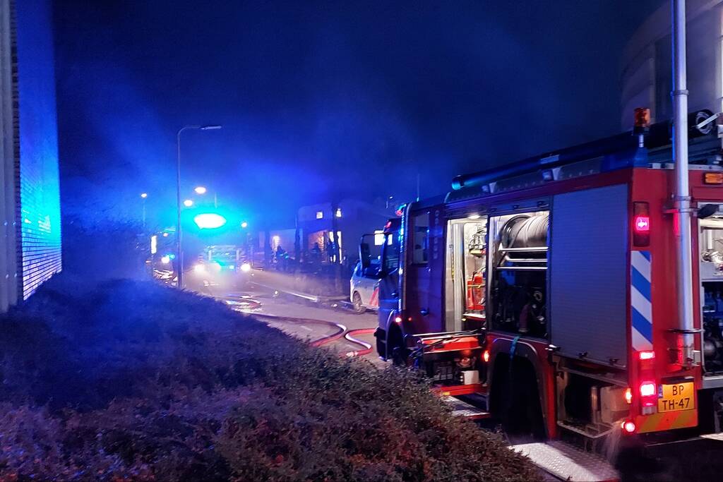 Grote brand in Zone College