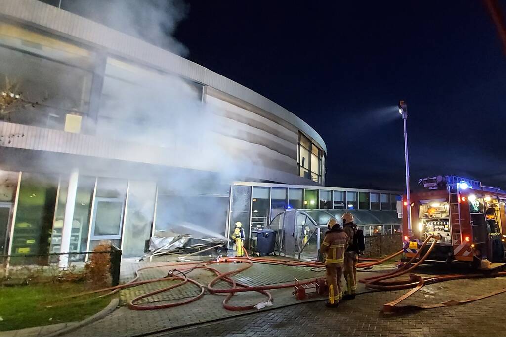Grote brand in Zone College