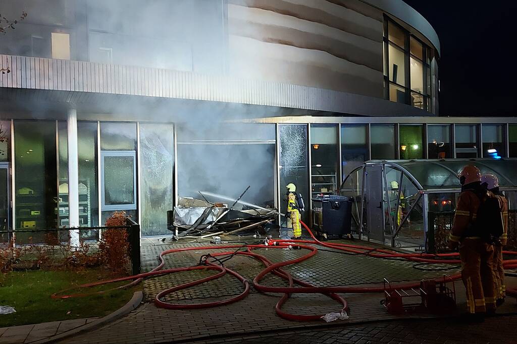 Grote brand in Zone College