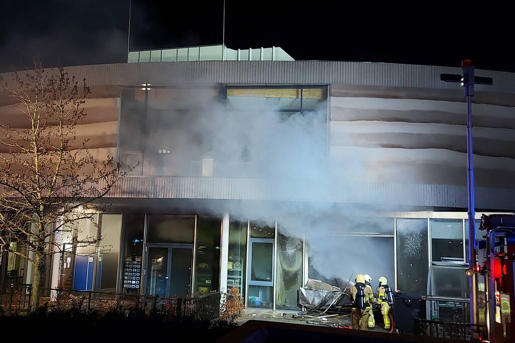 Grote brand in Zone College