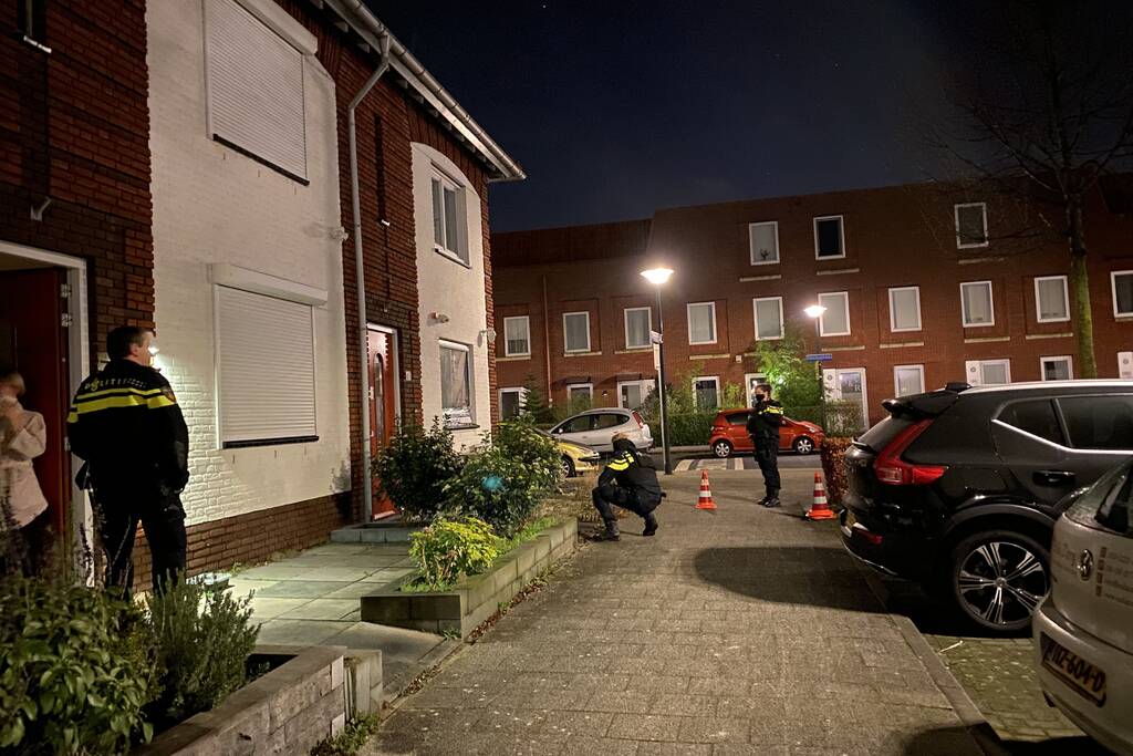 Politie onderzoekt schietpartij op woning