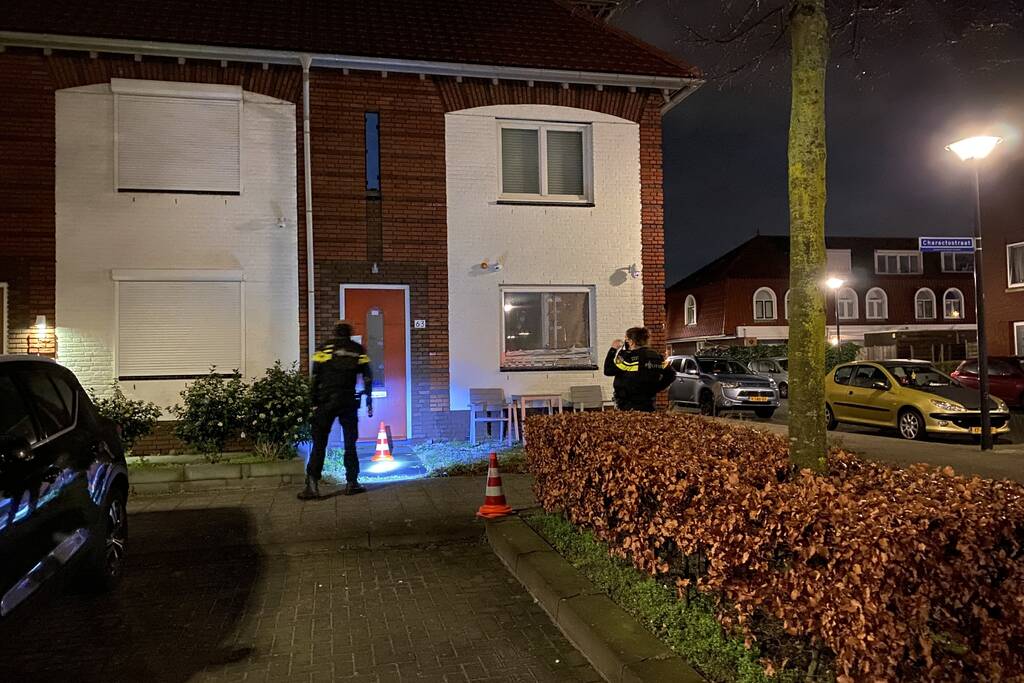 Politie onderzoekt schietpartij op woning