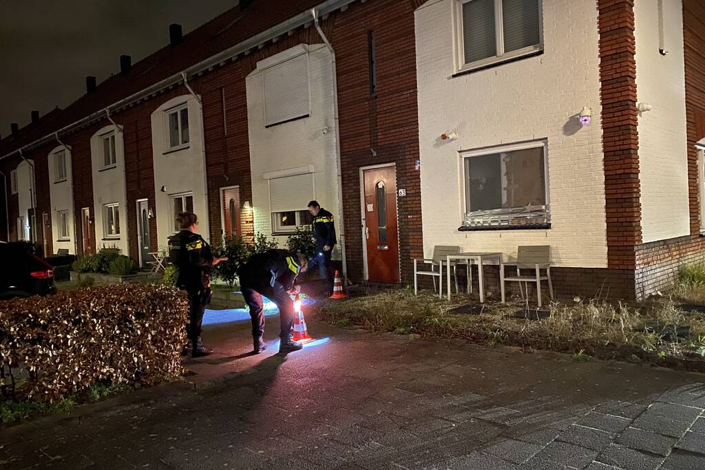Politie onderzoekt schietpartij op woning