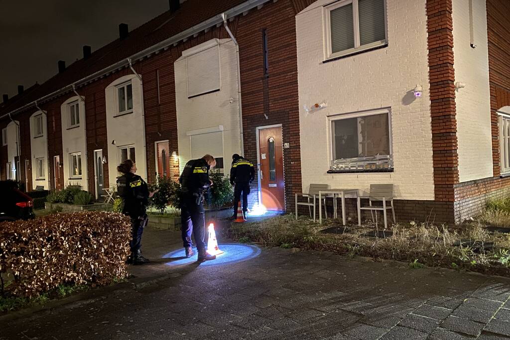 Politie onderzoekt schietpartij op woning