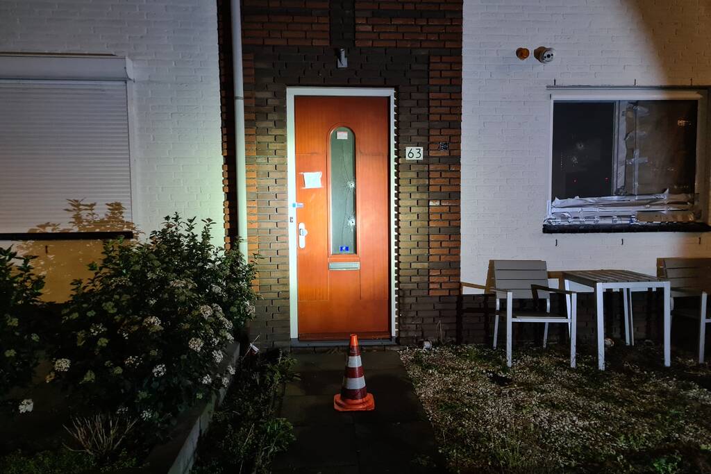 Politie onderzoekt schietpartij op woning