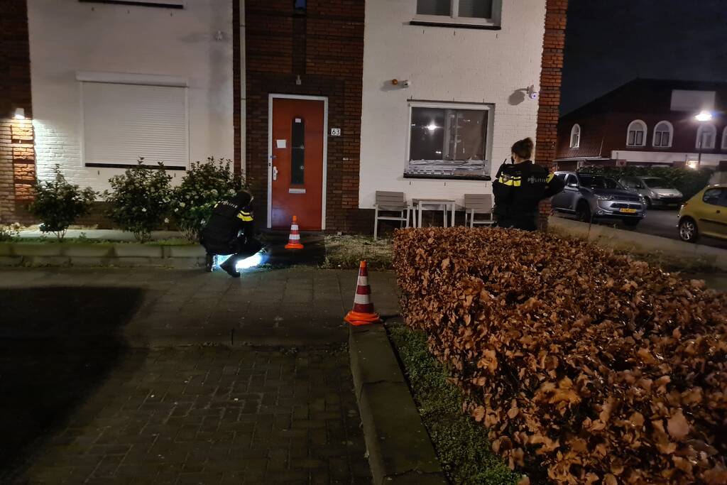 Politie onderzoekt schietpartij op woning