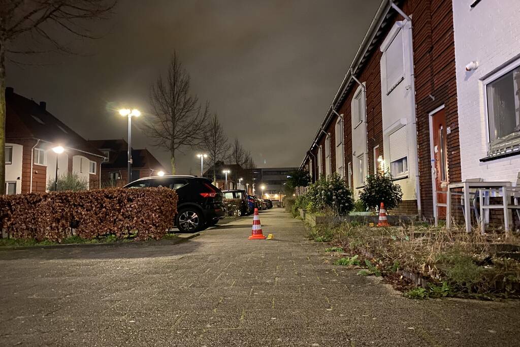 Politie onderzoekt schietpartij op woning