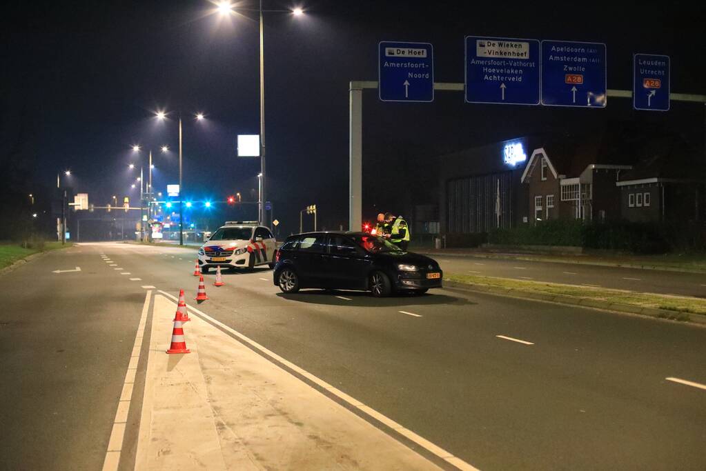 Avondklok van kracht: stille straten en politie voert controles uit