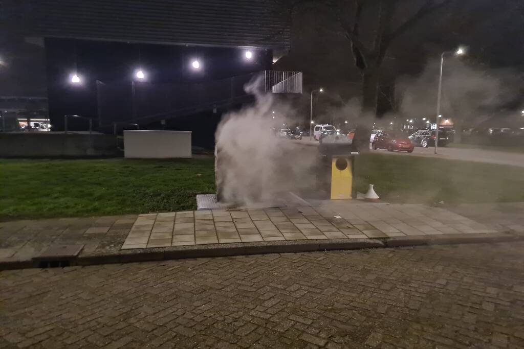Brand in ondergrondse container