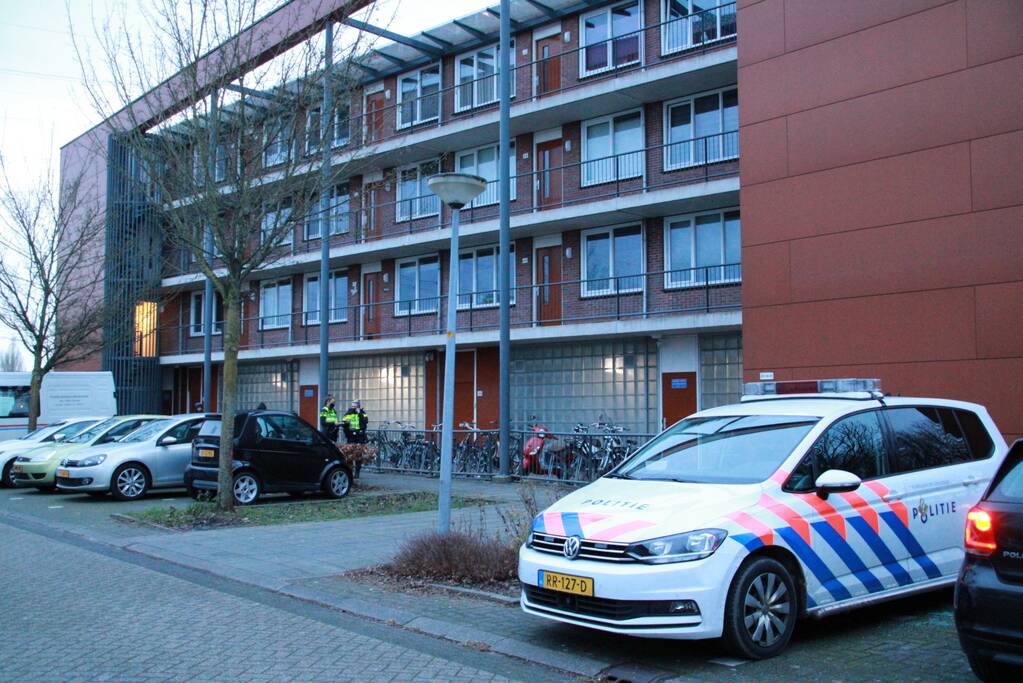 Persoon gewond bij steekpartij in woning