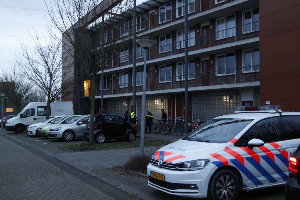 Persoon gewond bij steekpartij in woning