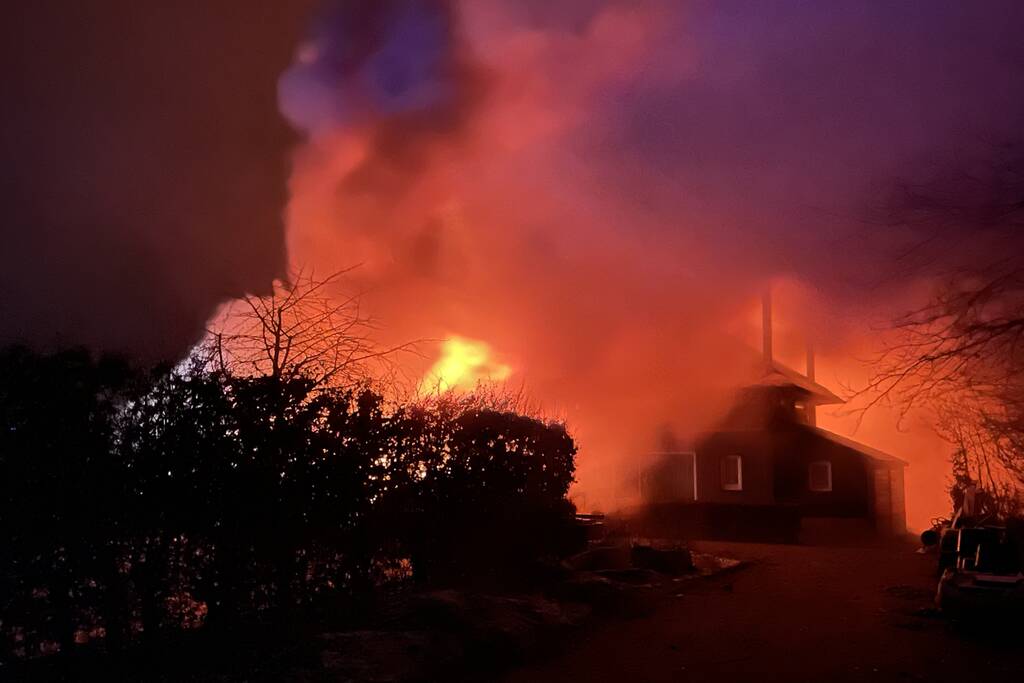 Grote brand in loods Van den Elsen Houtbouw