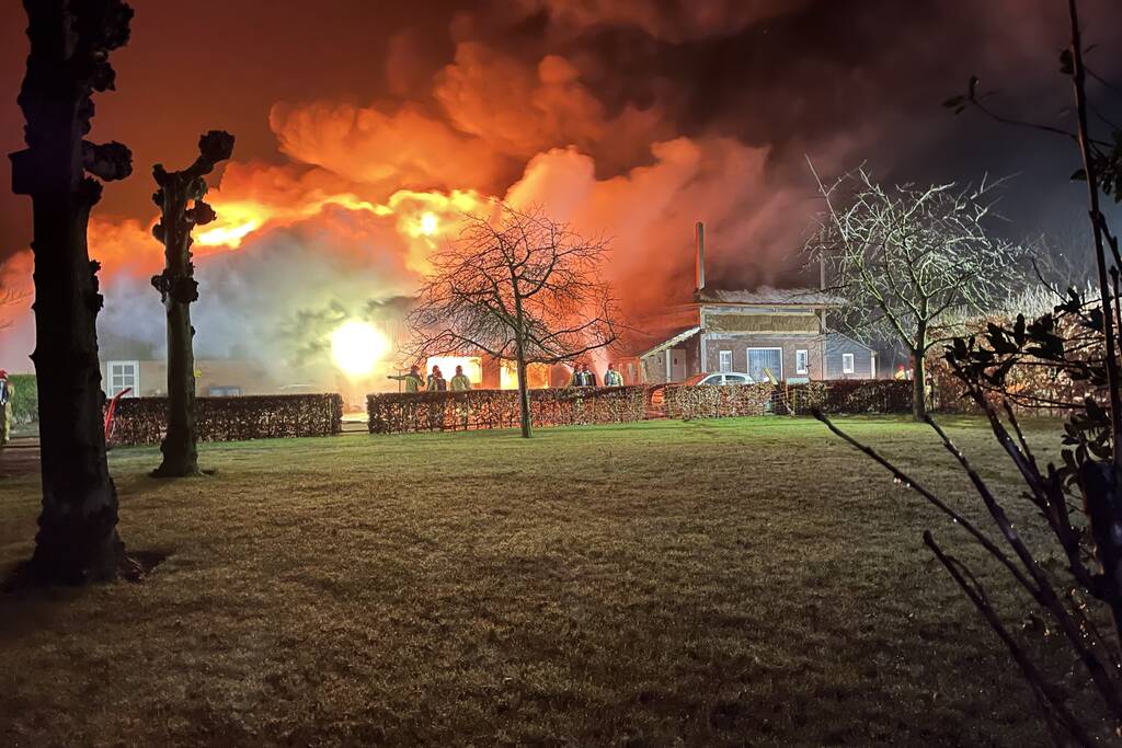 Grote brand in loods Van den Elsen Houtbouw