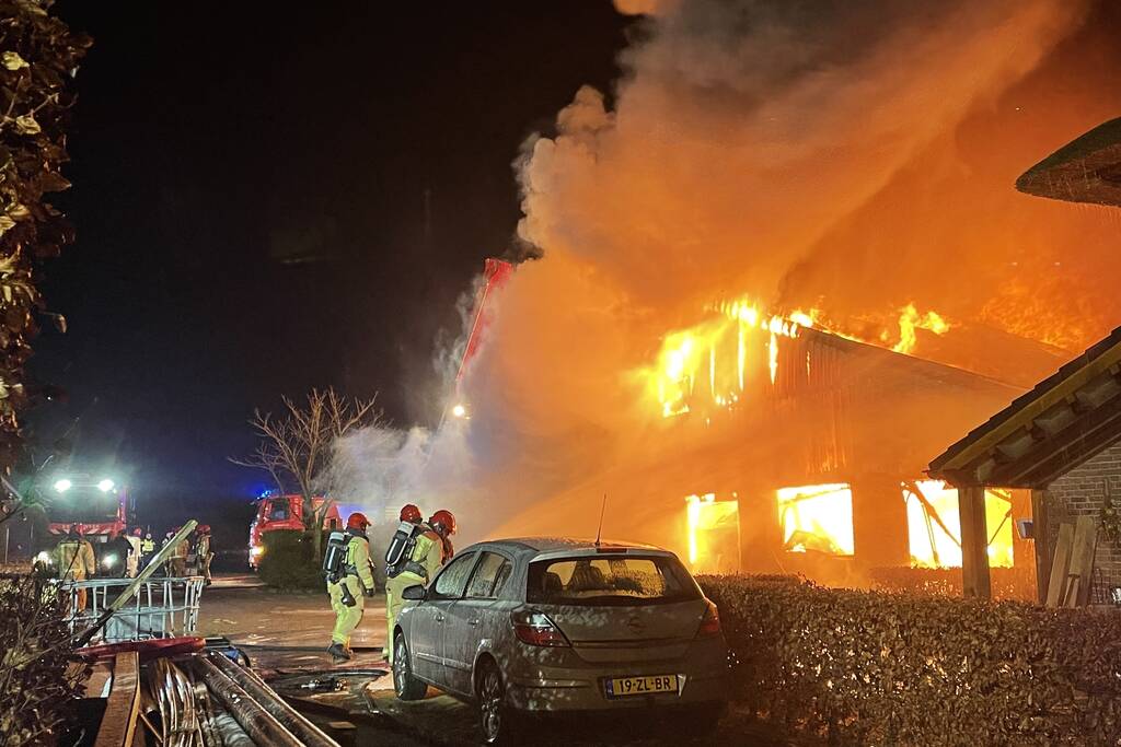 Grote brand in loods Van den Elsen Houtbouw