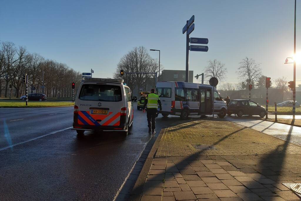 Scooterrijder gewond bij botsing met auto