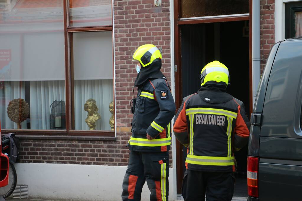 Onderzoekk naar gaslucht in woning