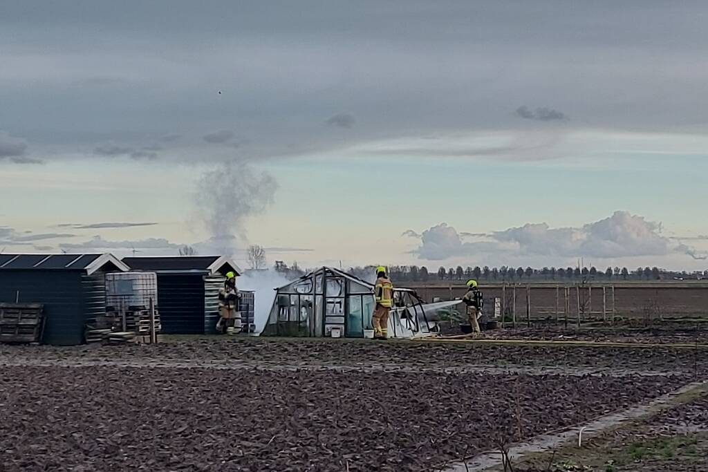 Kas verwoest door brand Moestuinvereniging