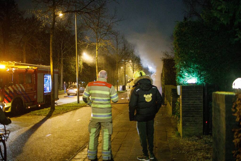 Bezorgscooter De Beren gaat in vlammen op