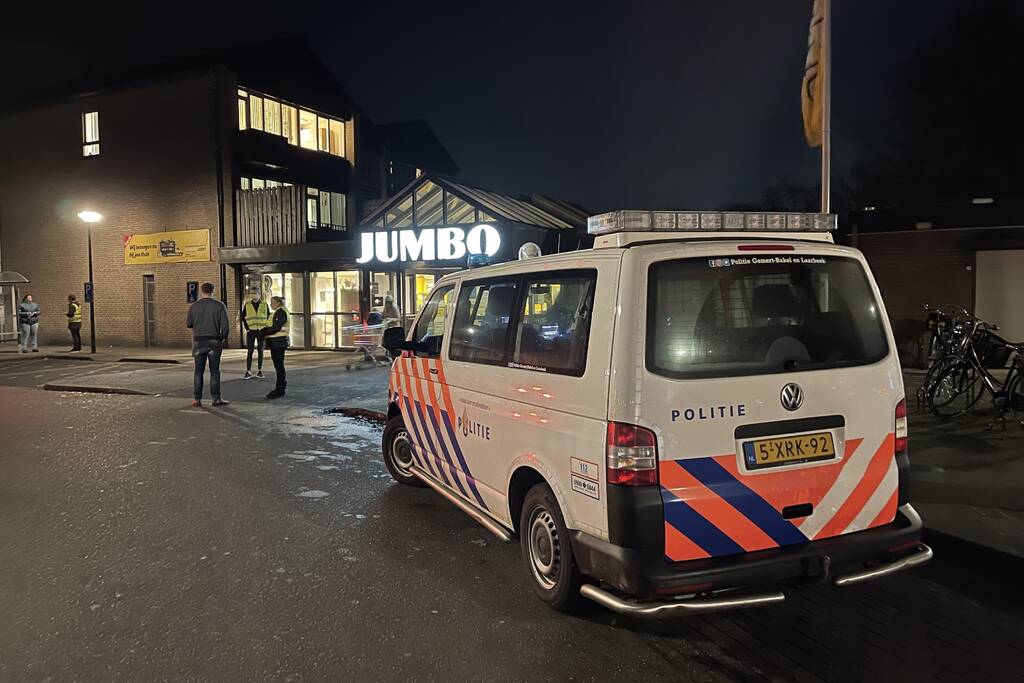 Jumbo supermarkt sluit deuren vanwege dreigende situatie