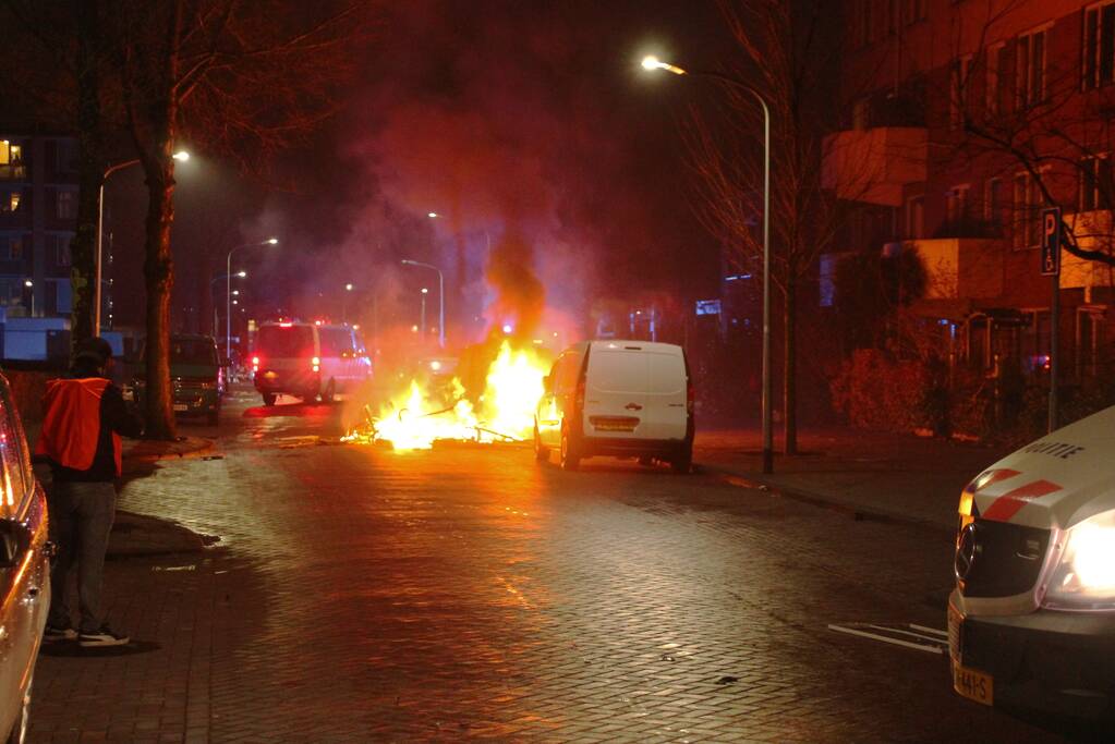 Branden gesticht bij ongeregeldheden
