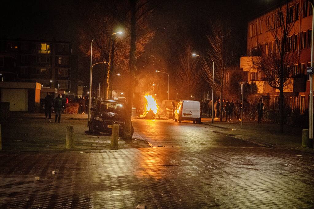 Branden gesticht bij ongeregeldheden