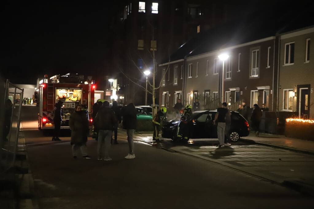 Auto volledig uitgebrand