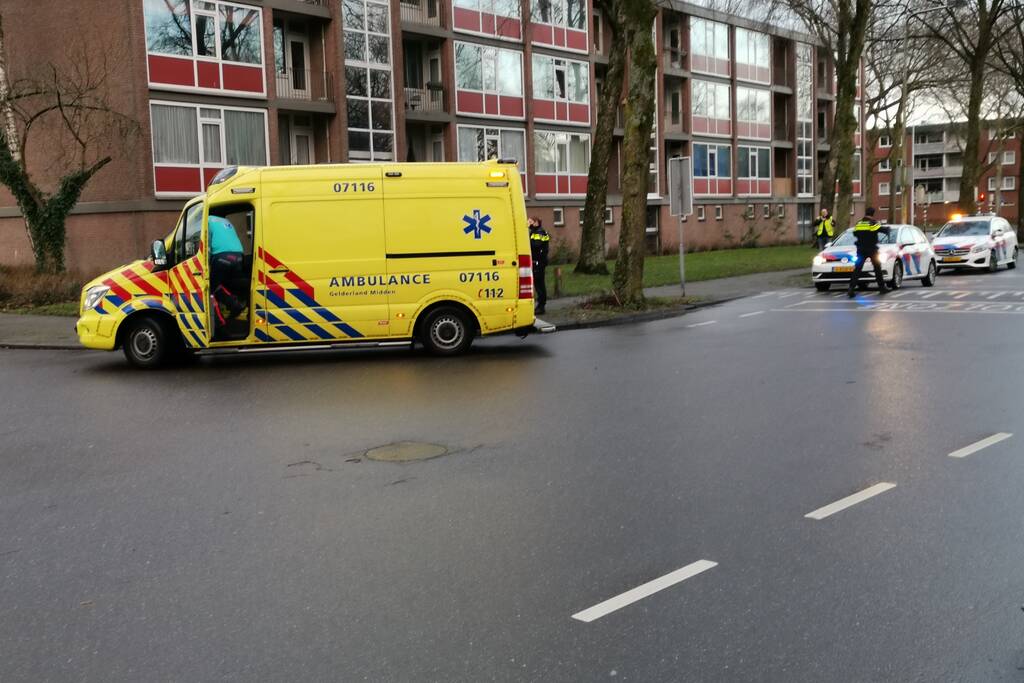 Voetgangster aangereden door personenauto