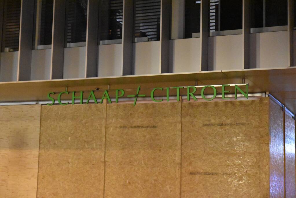 Voorbereiding voor avondklokrellen Lijnbaankwartier