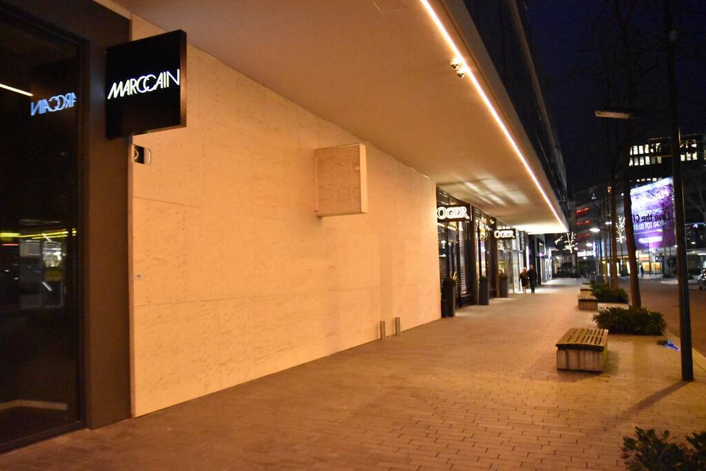 Voorbereiding voor avondklokrellen Lijnbaankwartier