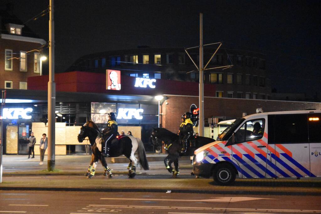 Veel ME op straat na ernstige rellen