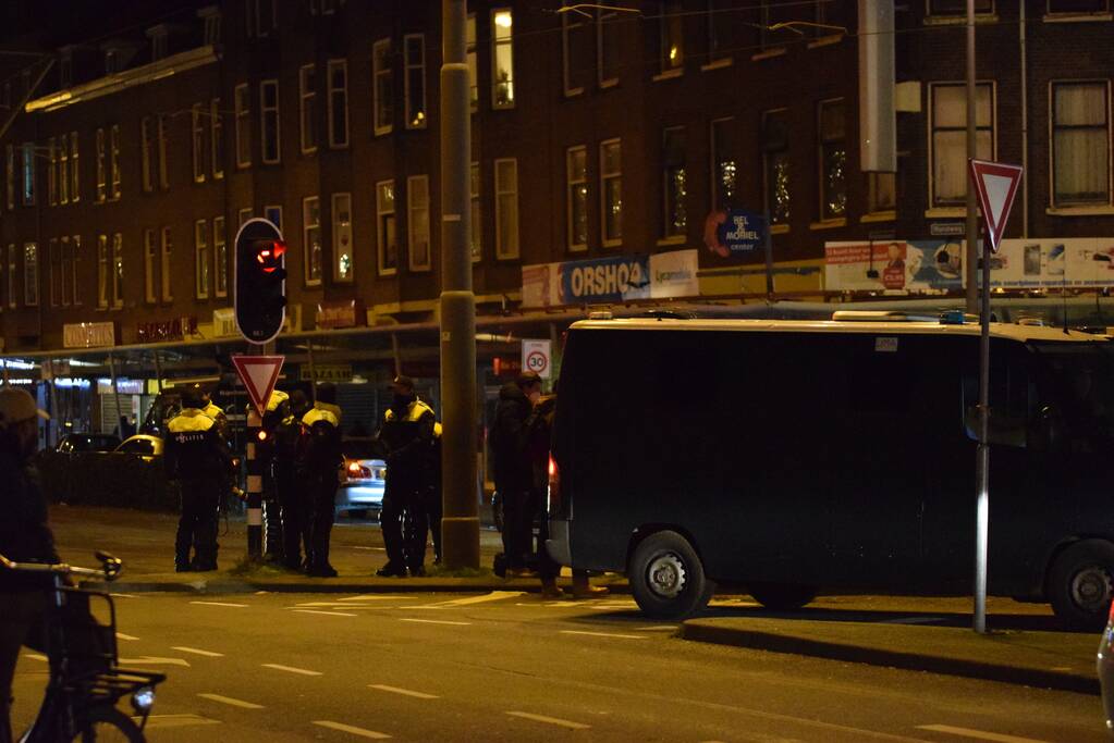 Veel ME op straat na ernstige rellen