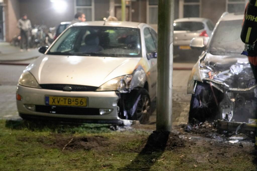 Zoveelste autobrand tijdens avondklok