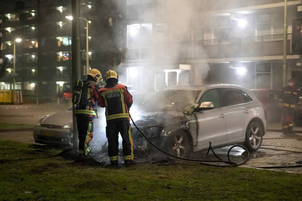 Zoveelste autobrand tijdens avondklok