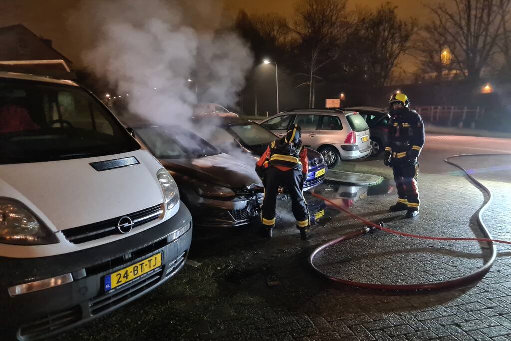 Volkswagen Golf gaat in vlammen op