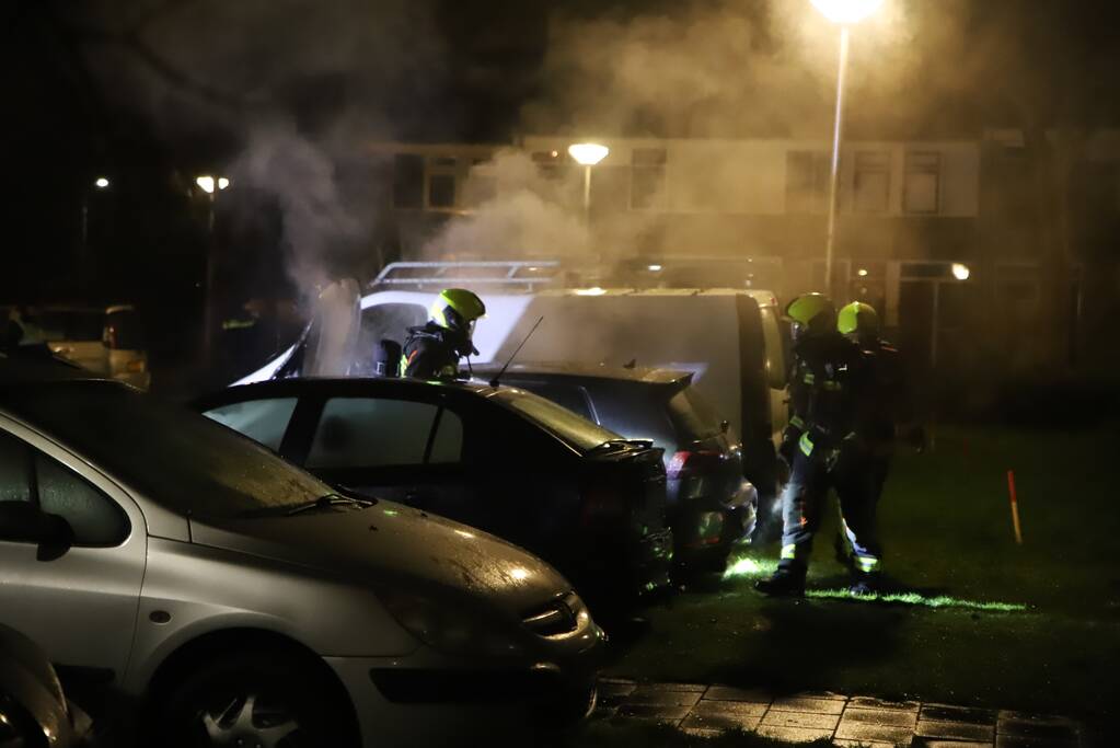 Volkswagen Golf gaat in vlammen op