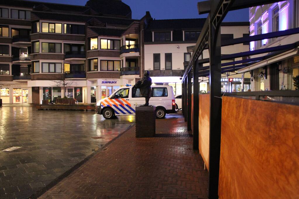 Noodverordening in stad: panden dichtgetimmerd