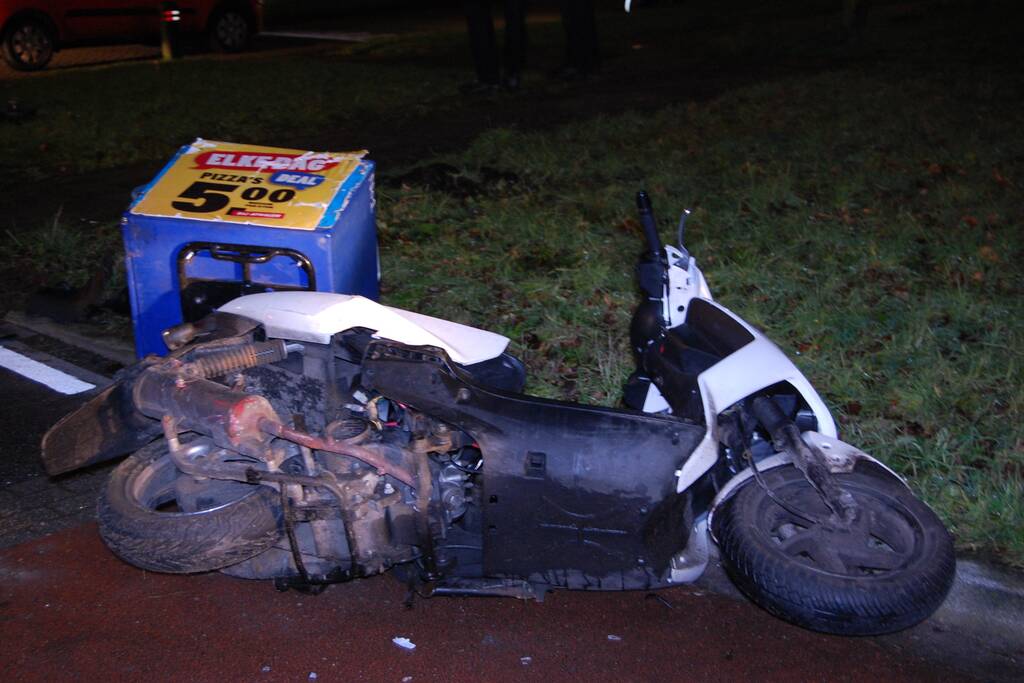 Ongeval tussen personenauto en maaltijdbezorger